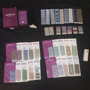 ‼️SOLD‼️ HUGE Assorted Jamberry Lot WITH Heater